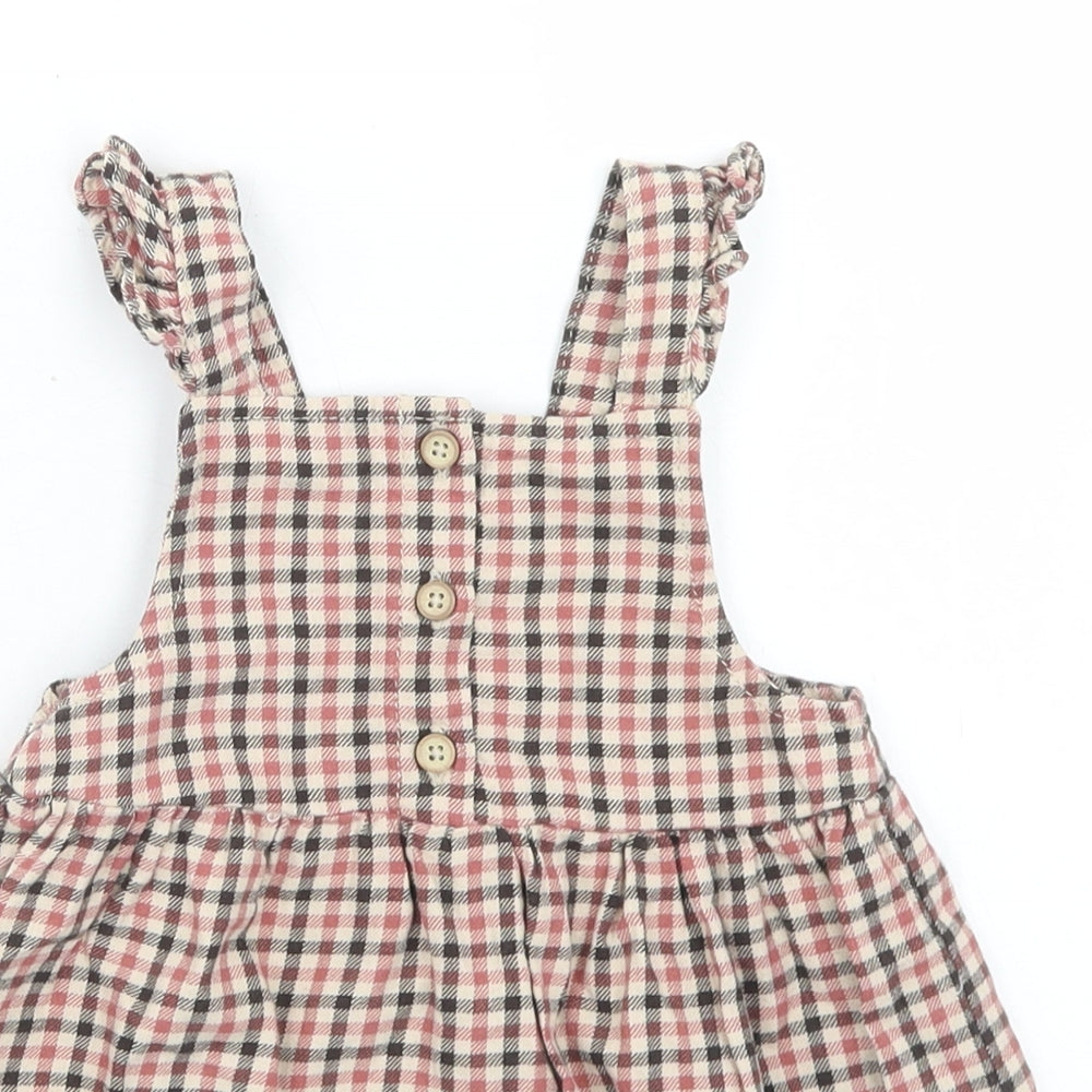Fred & Flo Girls Pink Check Cotton Pinafore/Dungaree Dress  Size 12-18 Months  Square Neck Button