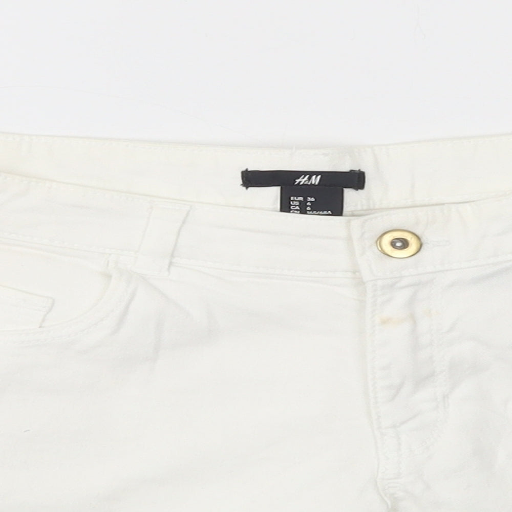H&M Womens White  Cotton Hot Pants Shorts Size 8 L3 in Regular Button