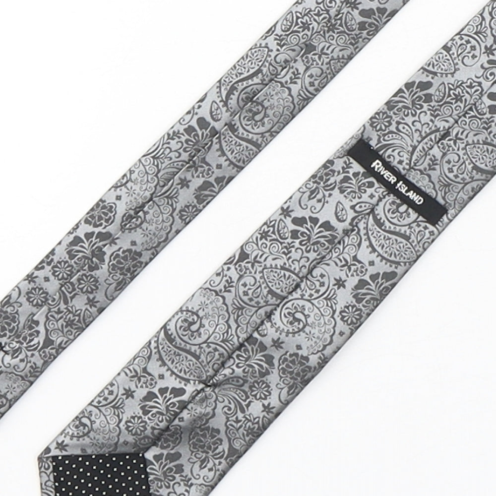 River Island  Mens Silver Paisley Silk Pointed Tie One Size