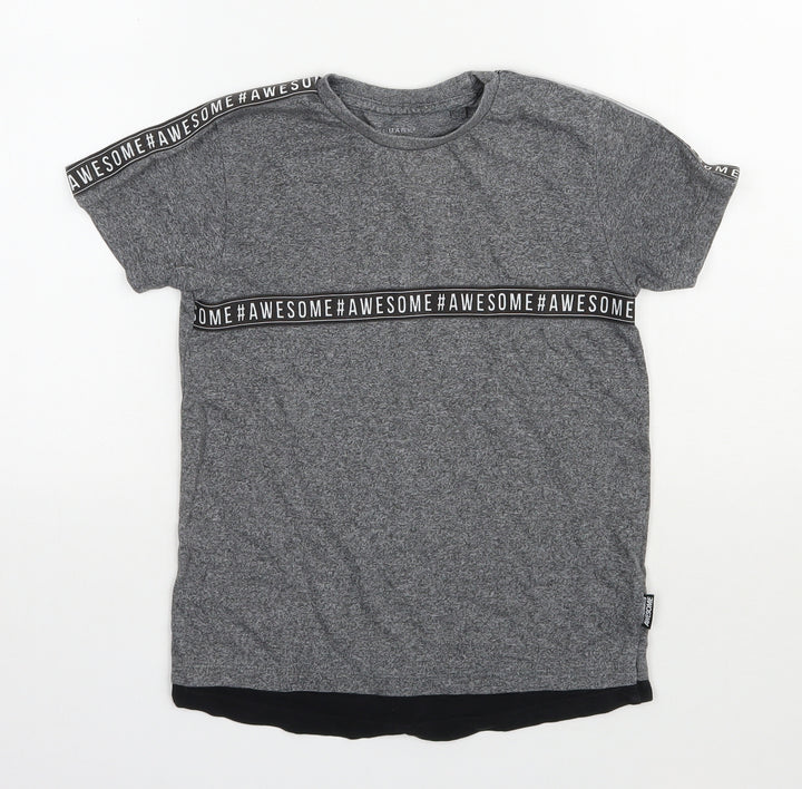Primark Boys Grey Polyester Pullover T-Shirt Size 7-8 Years Round Neck Pullover