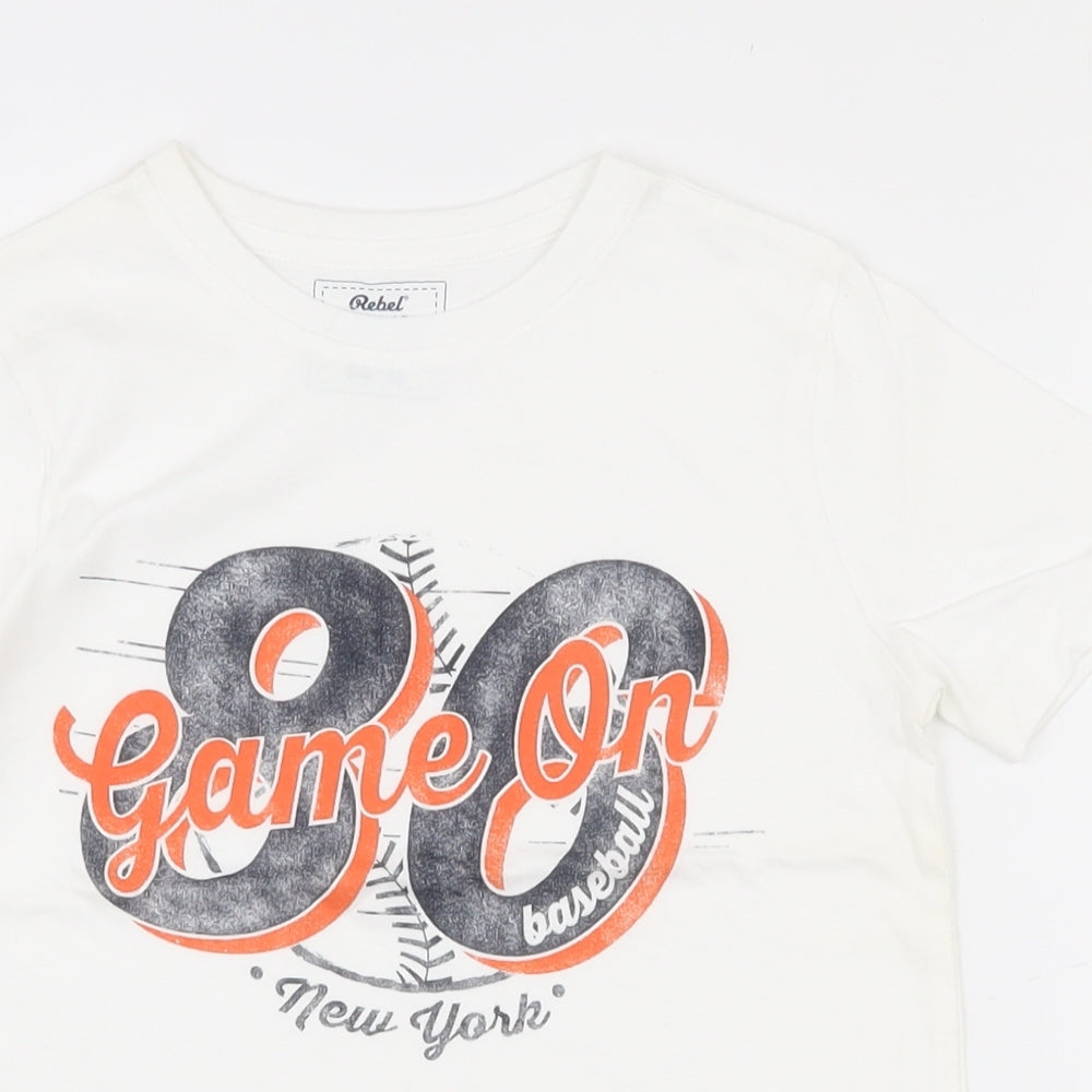 Primark Boys White  100% Cotton Pullover T-Shirt Size 6-7 Years Crew Neck Pullover