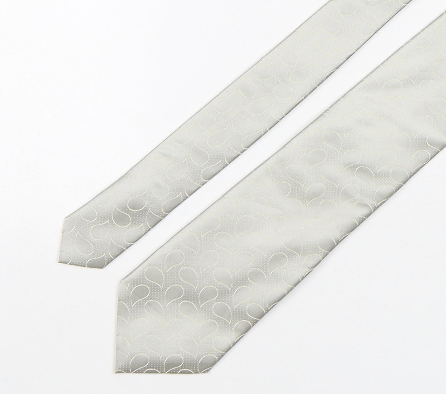 Pierre Cardin  Mens Silver Paisley Silk Pointed Tie One Size