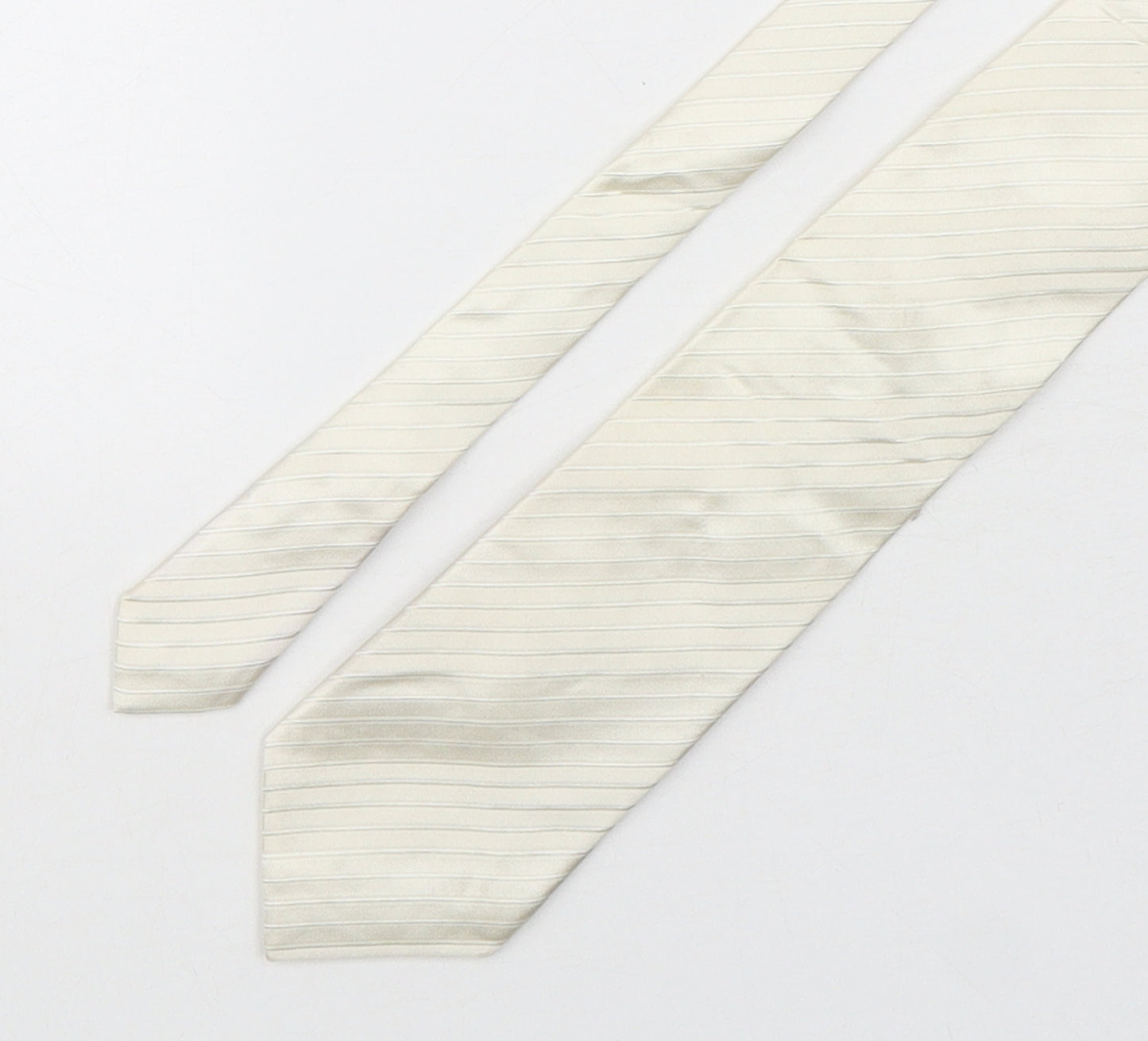 Pierre Cardin  Mens White Striped Silk Pointed Tie One Size