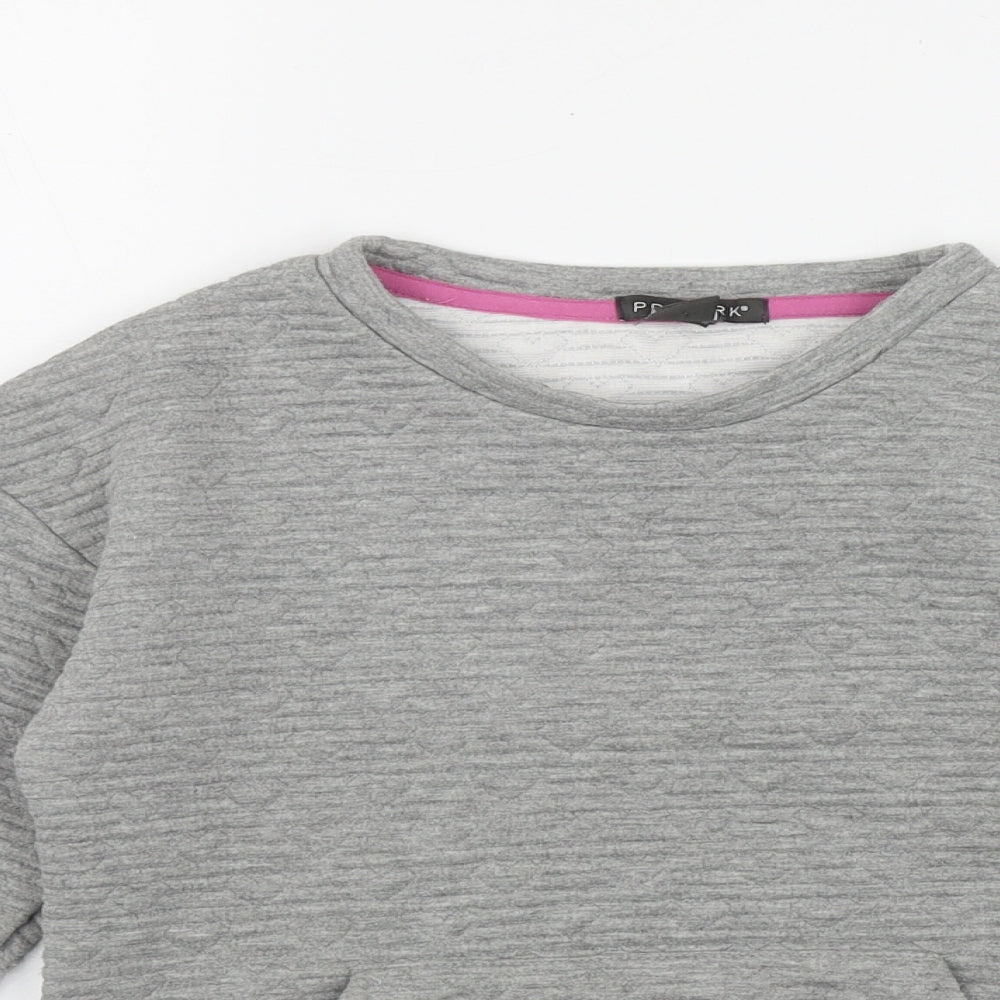 Primark Girls Grey  Polyester Pullover Sweatshirt Size 6-7 Years   - Heart stitch