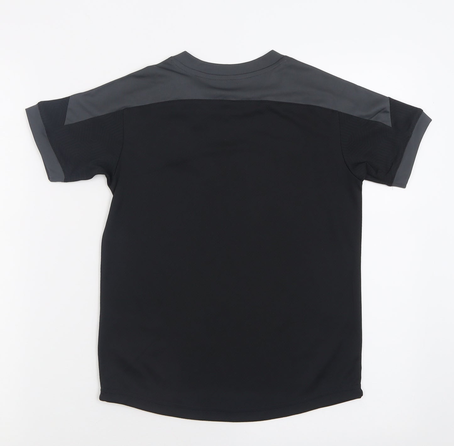PUMA Boys Black  Polyester Basic T-Shirt Size 9-10 Years Crew Neck Pullover - New Castle United Football Club