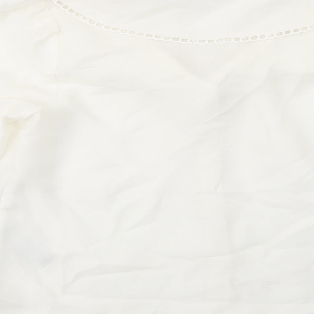 Pieces Womens White  Polyester Basic Button-Up Size S Collared
