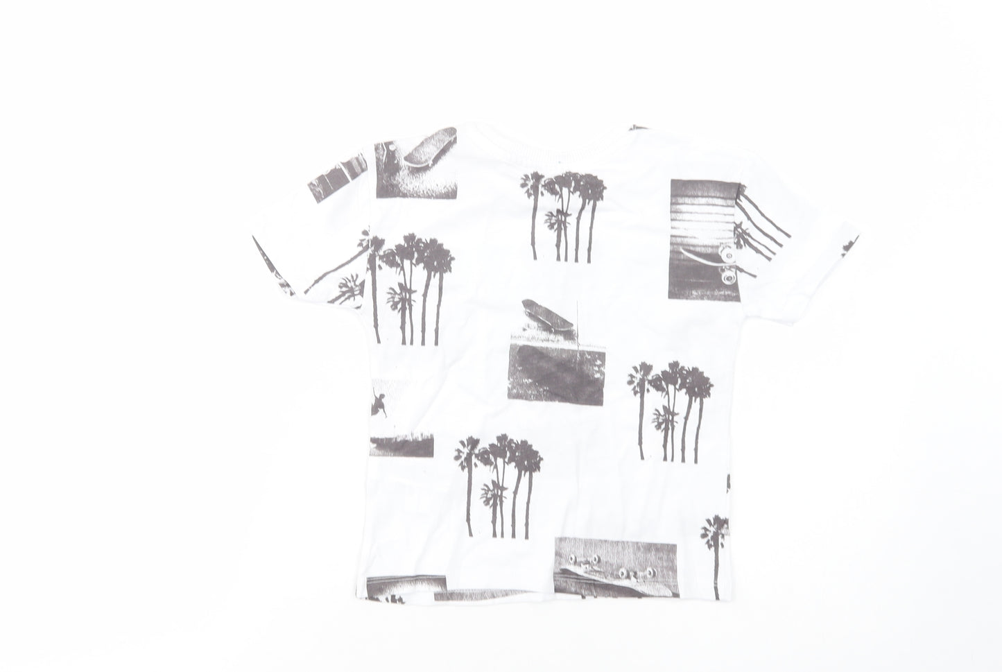 Primark Boys White Geometric Cotton Basic T-Shirt Size 3-4 Years Crew Neck Pullover - Skate Vibes