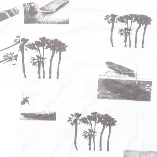 Primark Boys White Geometric Cotton Basic T-Shirt Size 3-4 Years Crew Neck Pullover - Skate Vibes