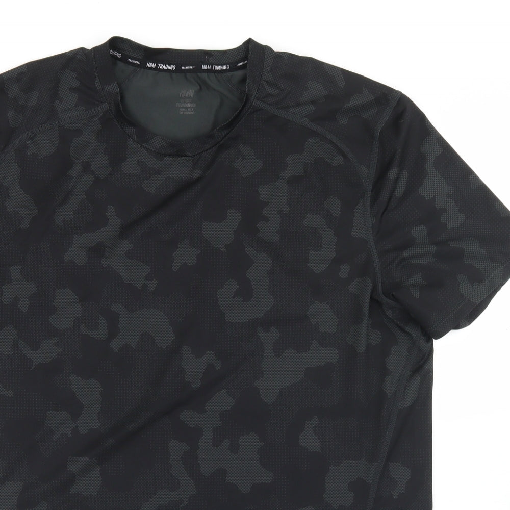 H&M Mens Green Camouflage Polyester Basic T-Shirt Size L Crew Neck