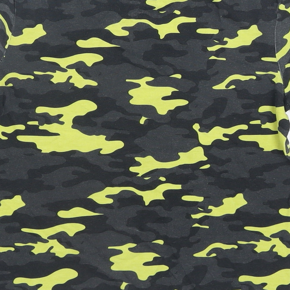 F&F Boys Green Camouflage Cotton Basic T-Shirt Size 5-6 Years Crew Neck Pullover