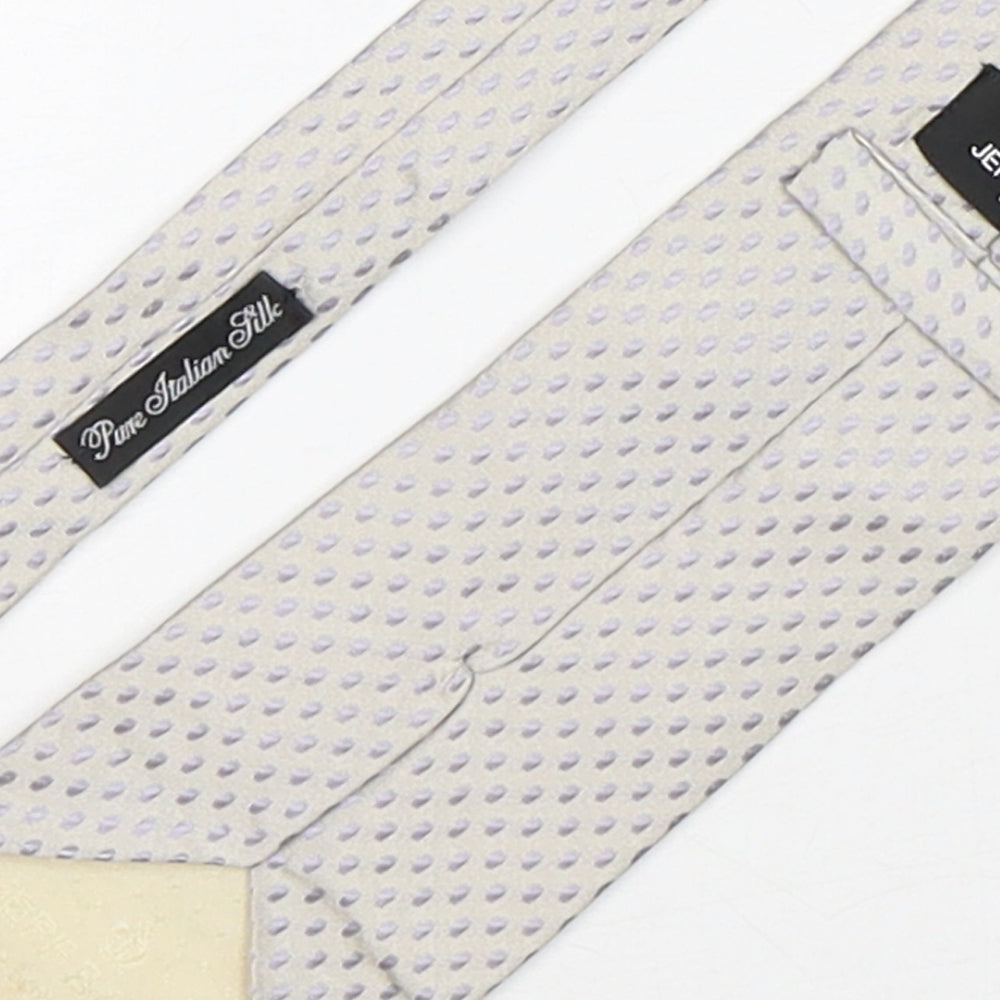 Jeff Banks Mens Silver Polka Dot Silk Pointed Tie One Size