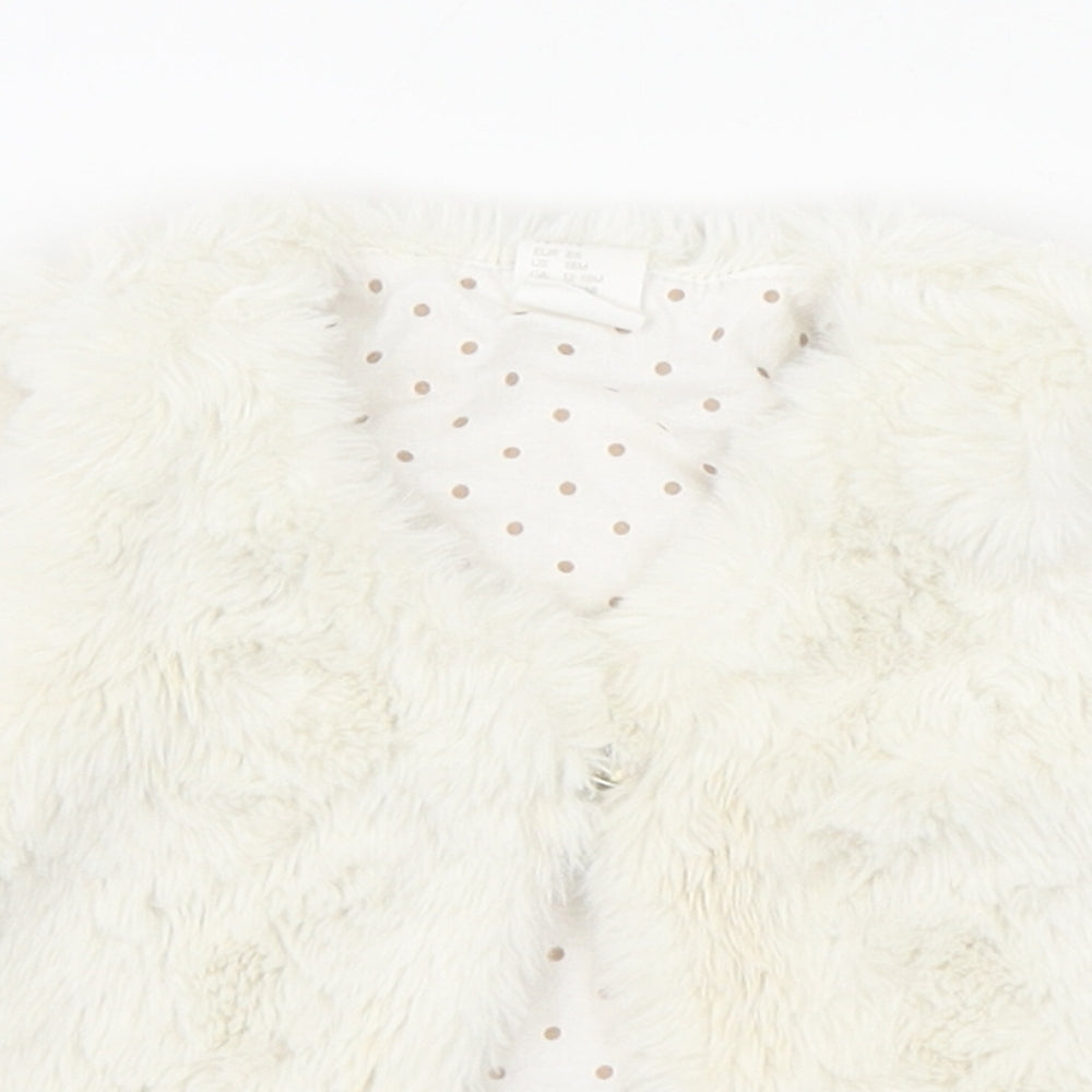 H&M Girls White   Gilet Coat Size 18-24 Months   Button - Faux Fur