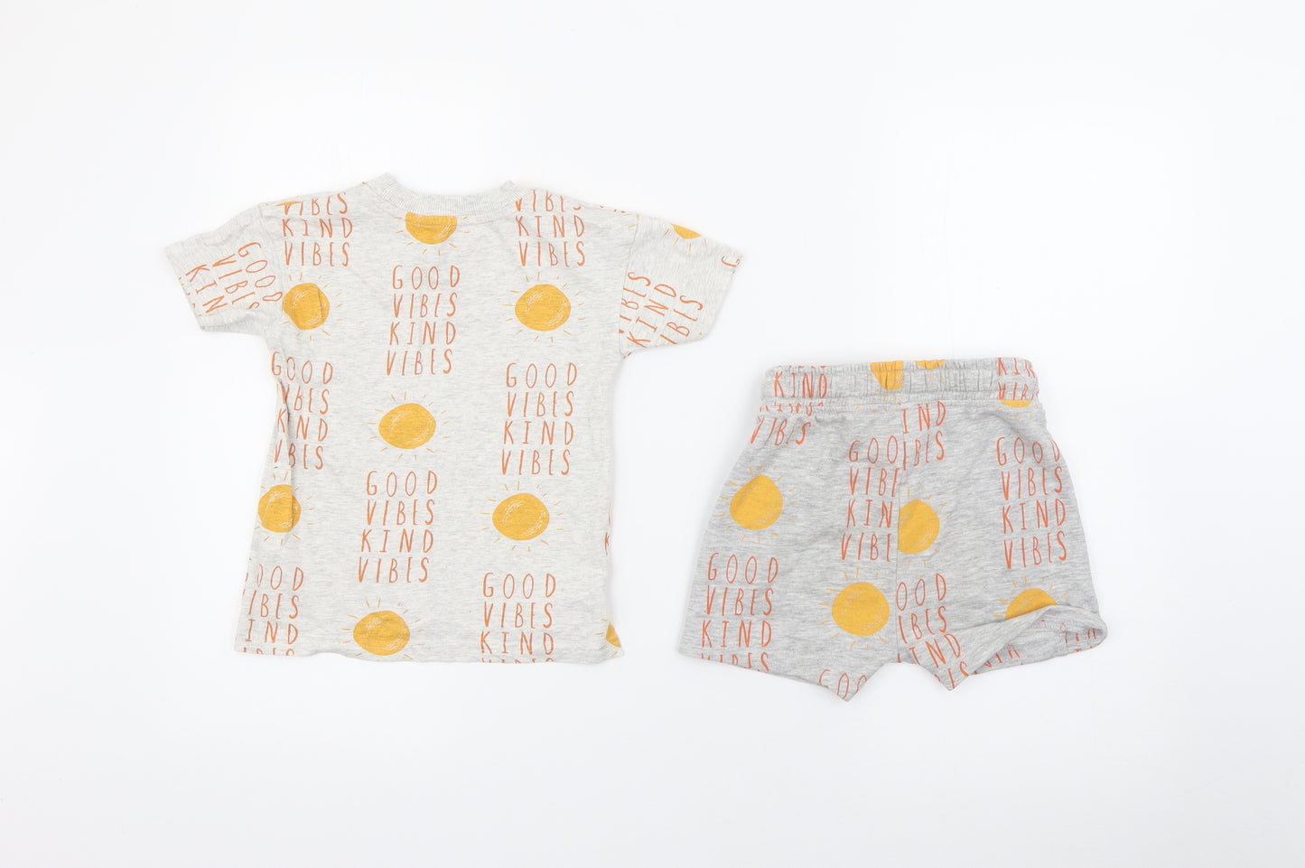 George Boys Grey Geometric Cotton Basic T-Shirt Size 2-3 Years Crew Neck  - Good vibes