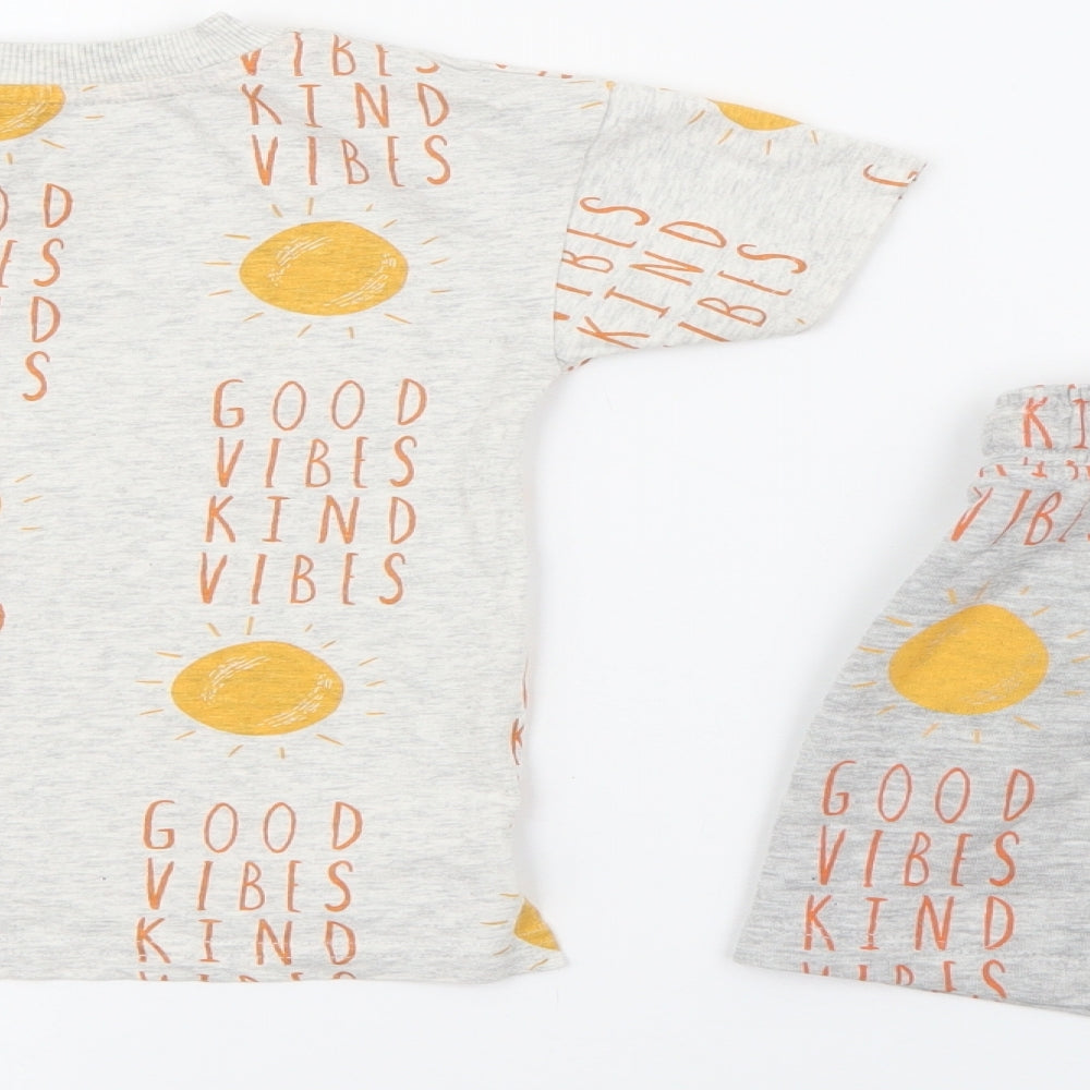 George Boys Grey Geometric Cotton Basic T-Shirt Size 2-3 Years Crew Neck  - Good vibes