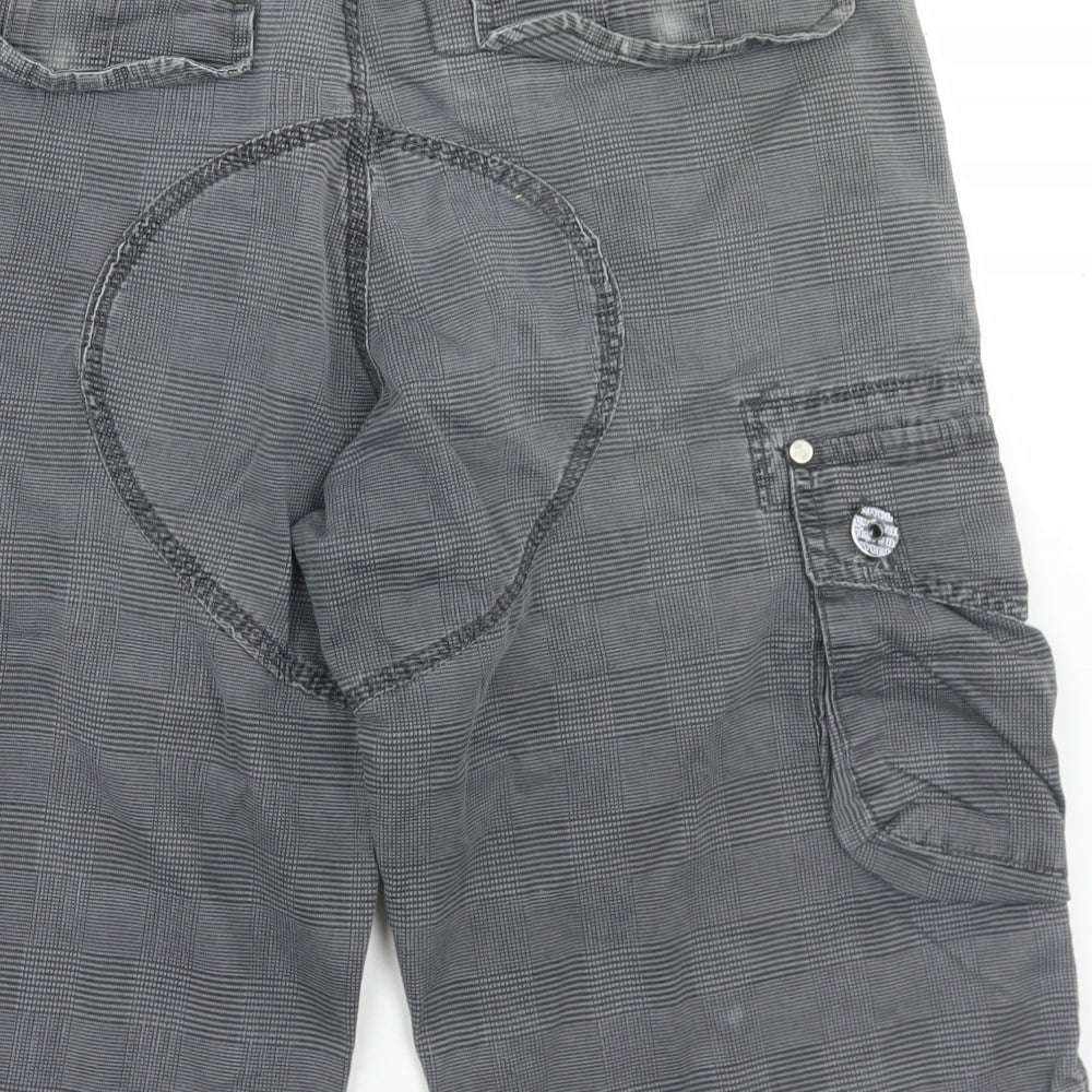 Kickers Mens Grey Plaid Cotton Cargo Shorts Size M L10 in Regular Button