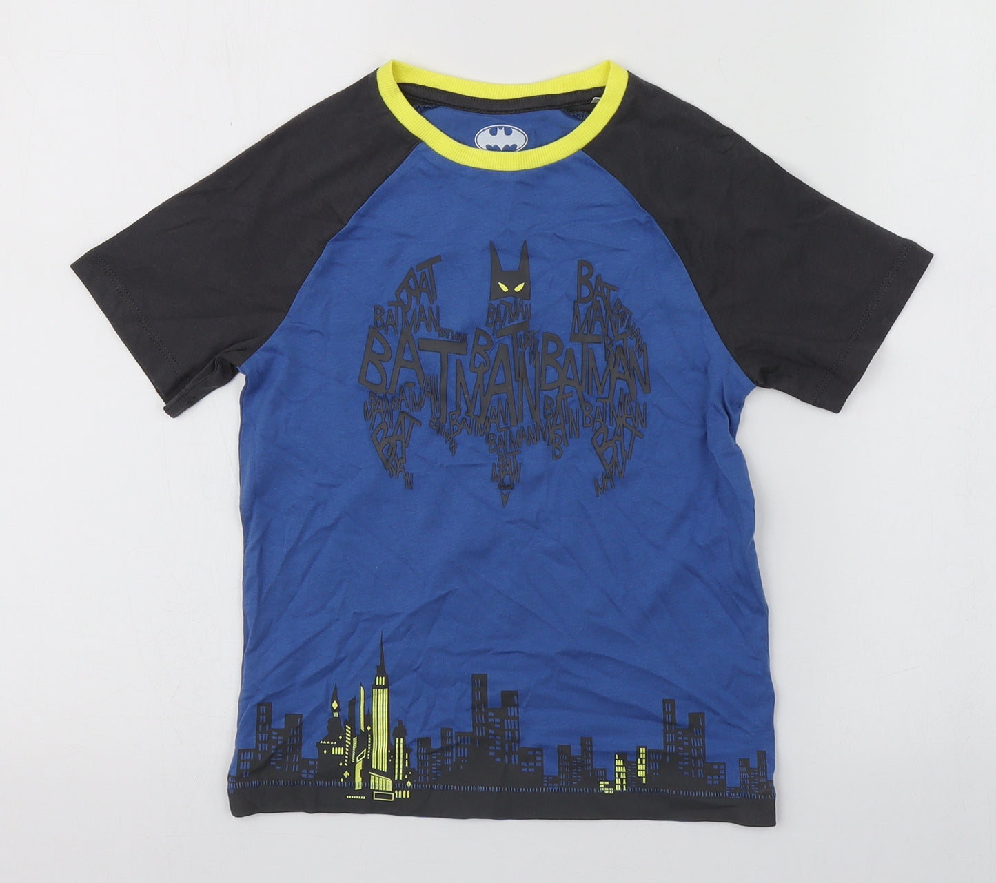 Marks and Spencer Boys Blue  Cotton Basic T-Shirt Size 6-7 Years Round Neck Pullover - Batman