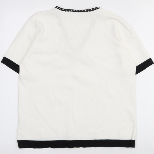 Berkertex Womens White  Viscose Basic T-Shirt Size 18 V-Neck
