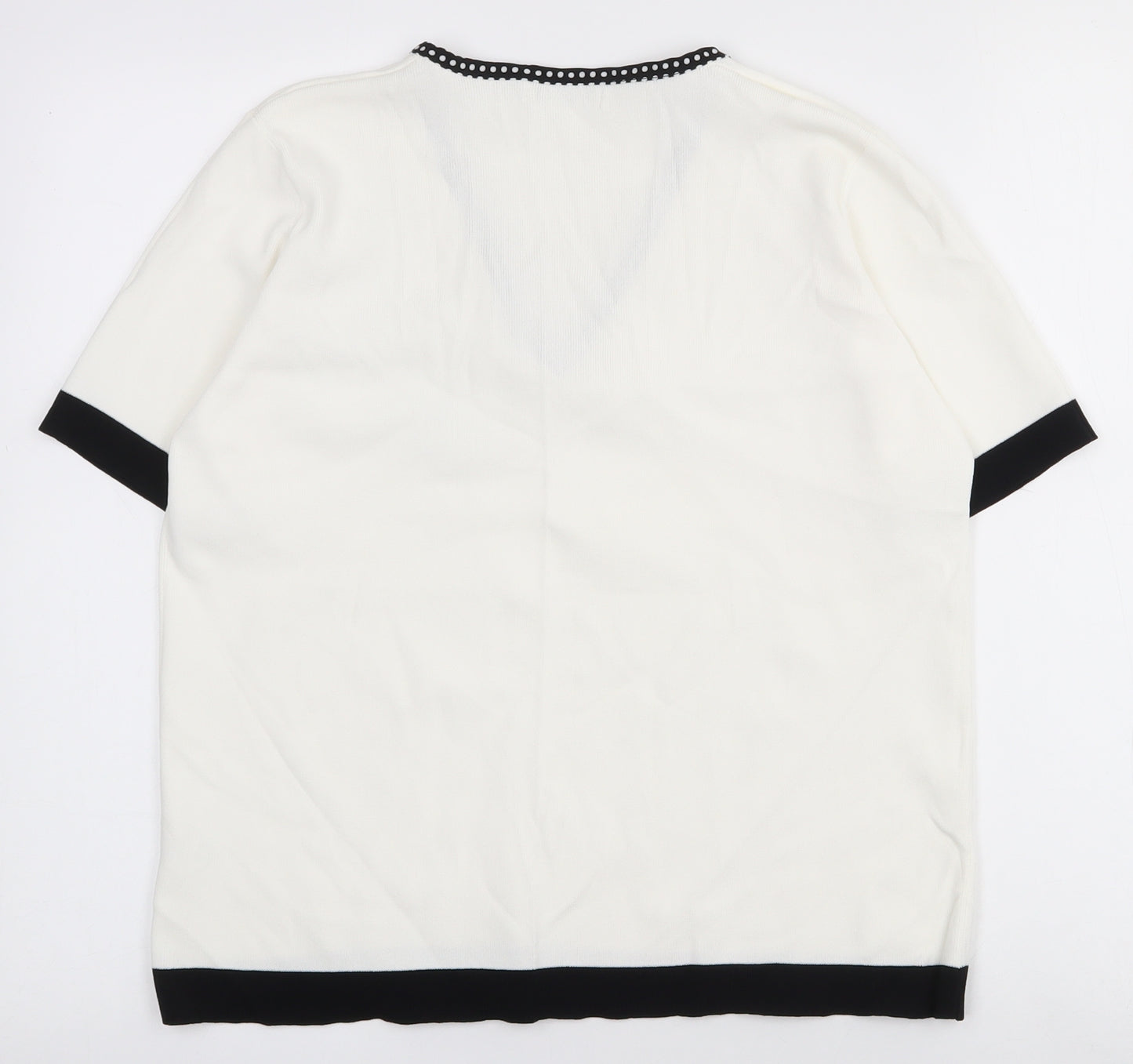 Berkertex Womens White  Viscose Basic T-Shirt Size 18 V-Neck