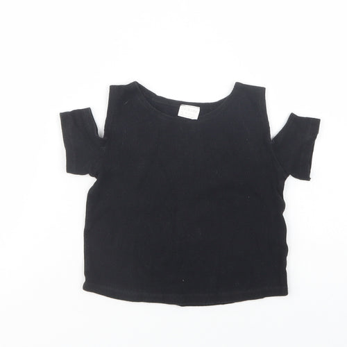 F&F Girls Black  Cotton Cropped T-Shirt Size 6-7 Years Crew Neck Pullover - Cold Shoulder