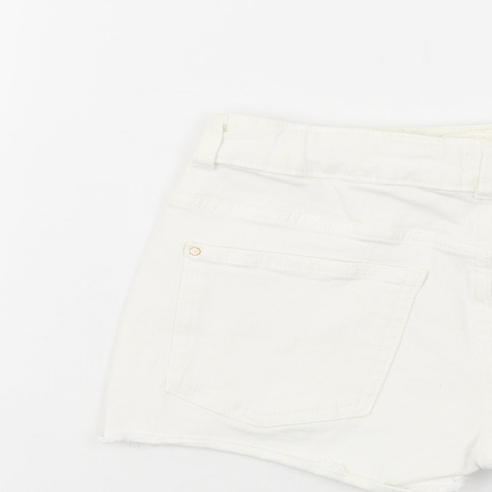 River Is Girls White  Cotton Cut-Off Shorts Size 11-12 Years  Regular Buckle