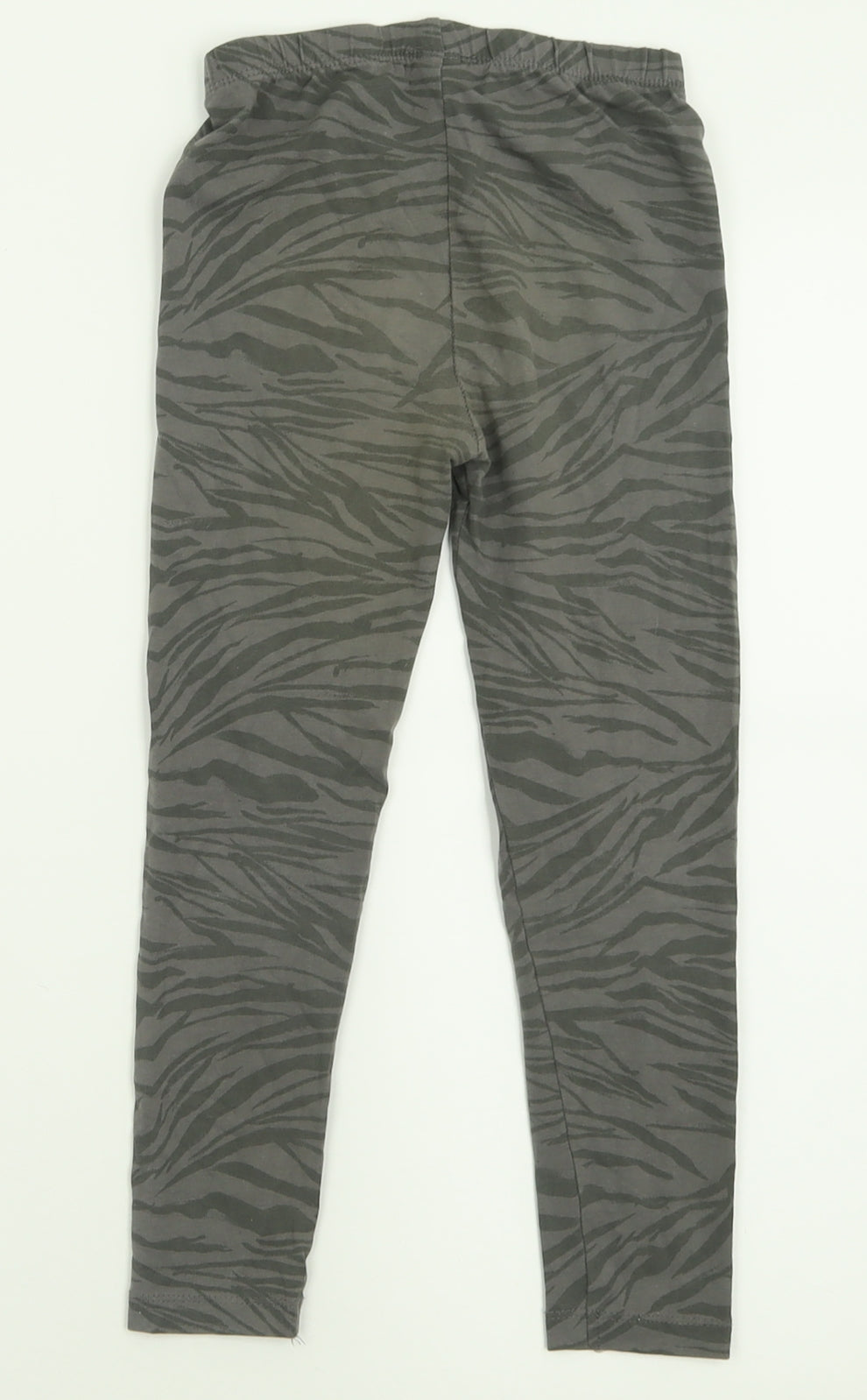 TU Girls Grey Animal Print Cotton Capri Trousers Size 7 Years  Regular Pullover