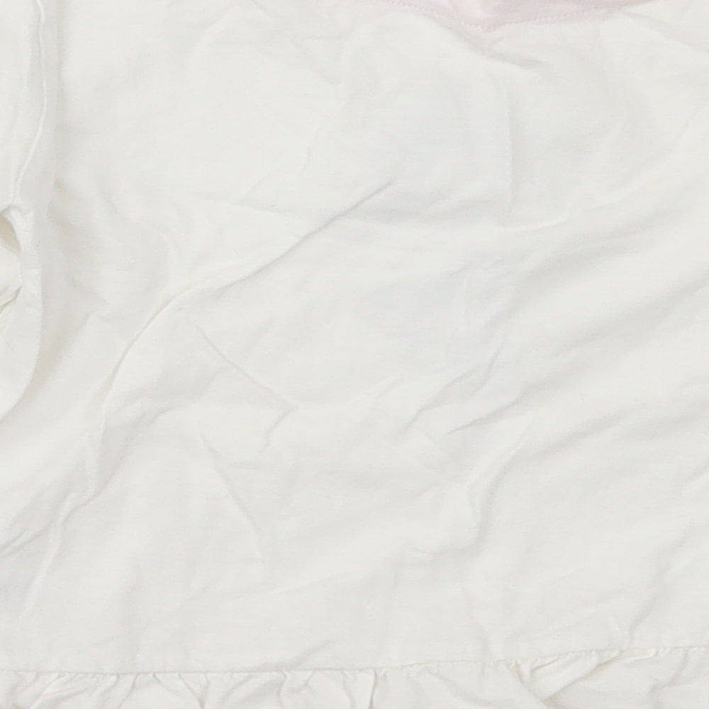 Primark Girls White  Cotton Basic T-Shirt Size 6-7 Years Crew Neck Pullover - Ballerina