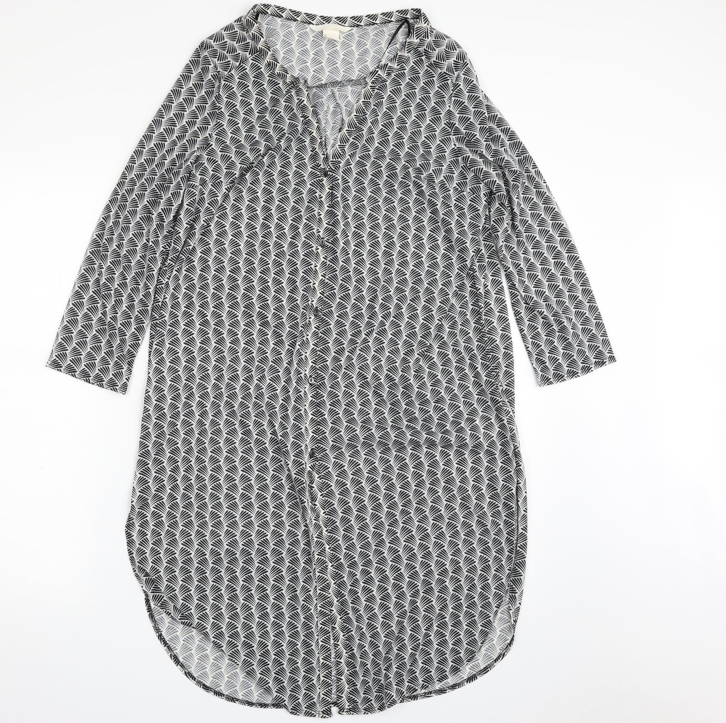 H&M Womens Black Geometric Polyester Shirt Dress  Size S  V-Neck Button