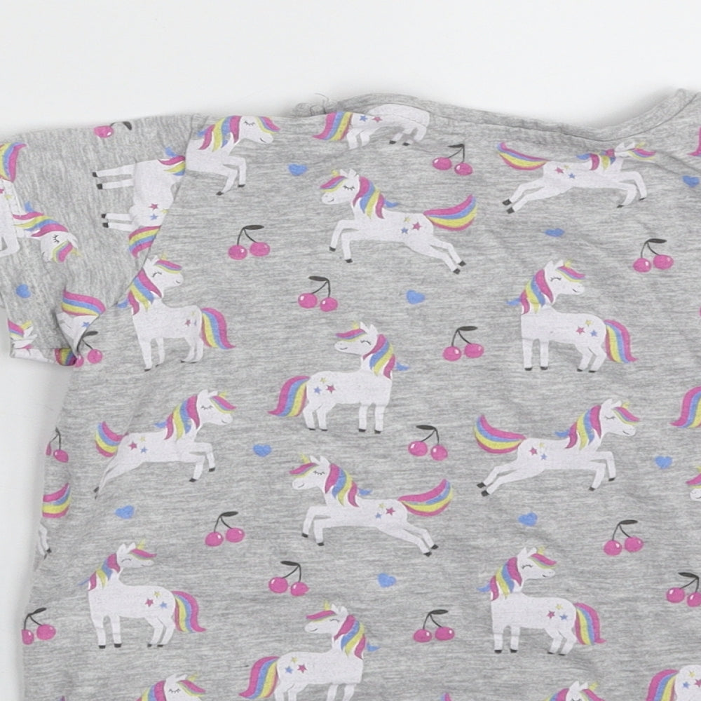 Primark Girls Grey  100% Cotton Pullover T-Shirt Size 5-6 Years Crew Neck Pullover - Magic