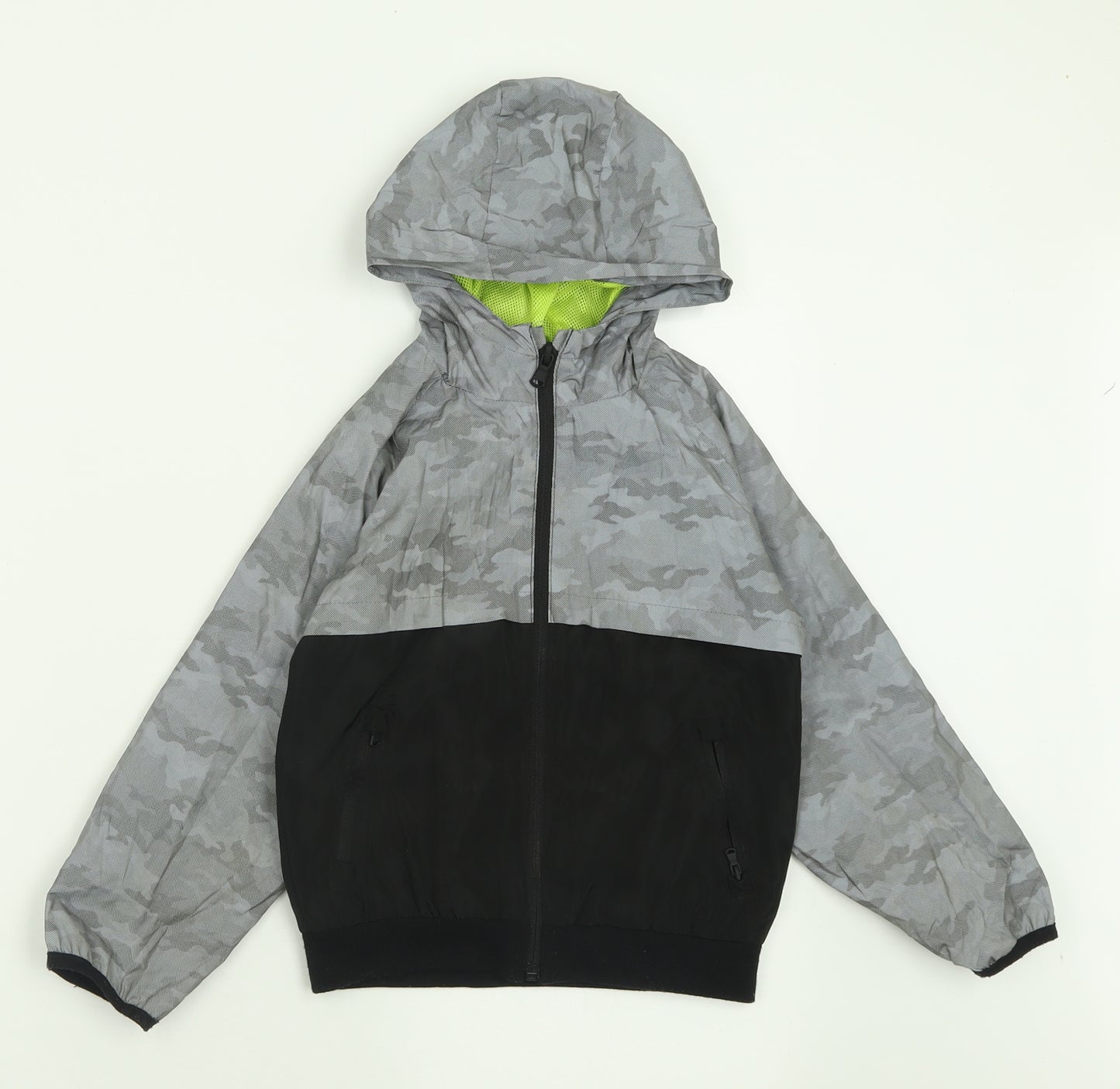 Primark Boys Black Camouflage  Jacket  Size 5-6 Years  Zip