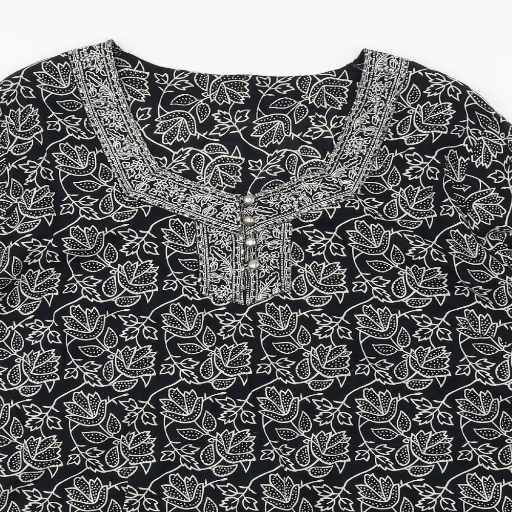 Preworn Womens Black Floral Cotton Basic Blouse Size 22 Square Neck
