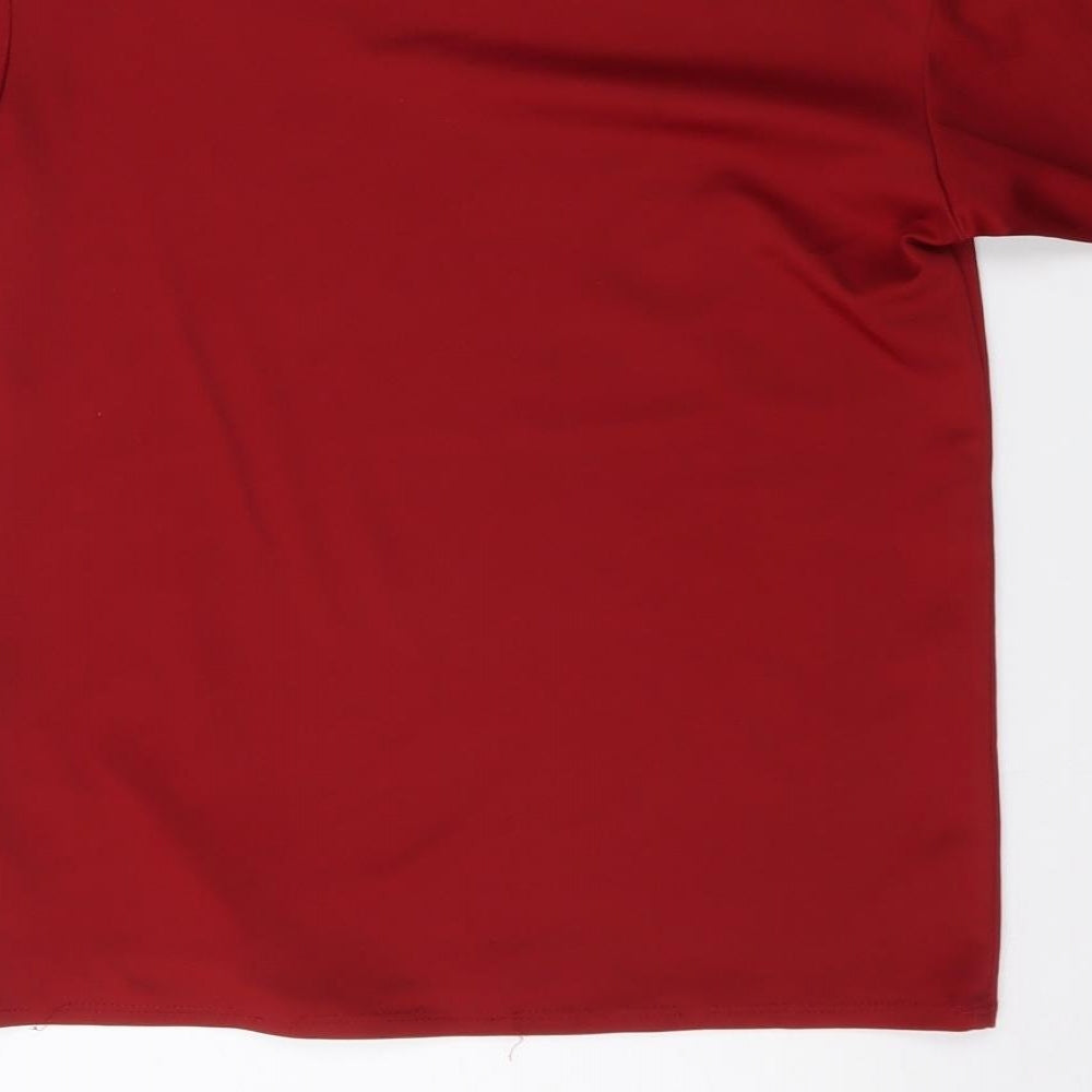 Liverpool FC Boys Red  Polyester Basic T-Shirt Size 6 Years V-Neck
