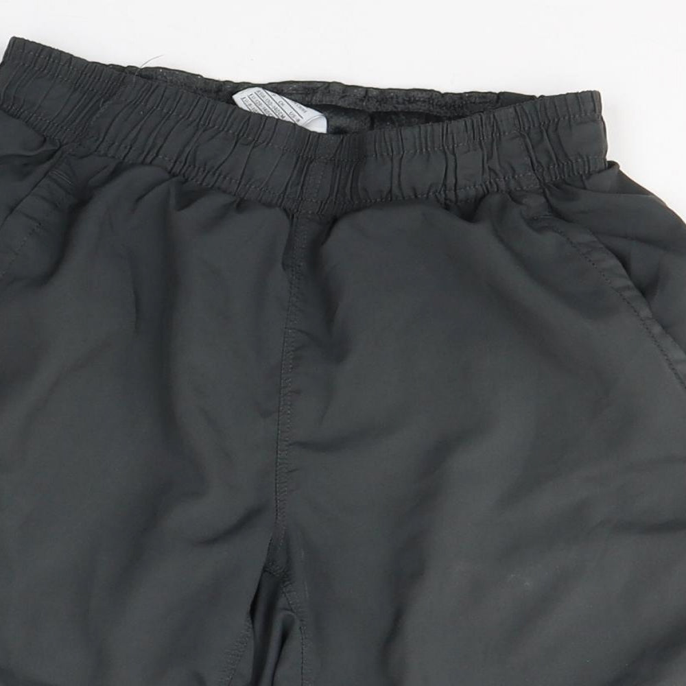 Nike Boys Grey  Polyester Sweat Shorts Size 8-9 Years  Regular