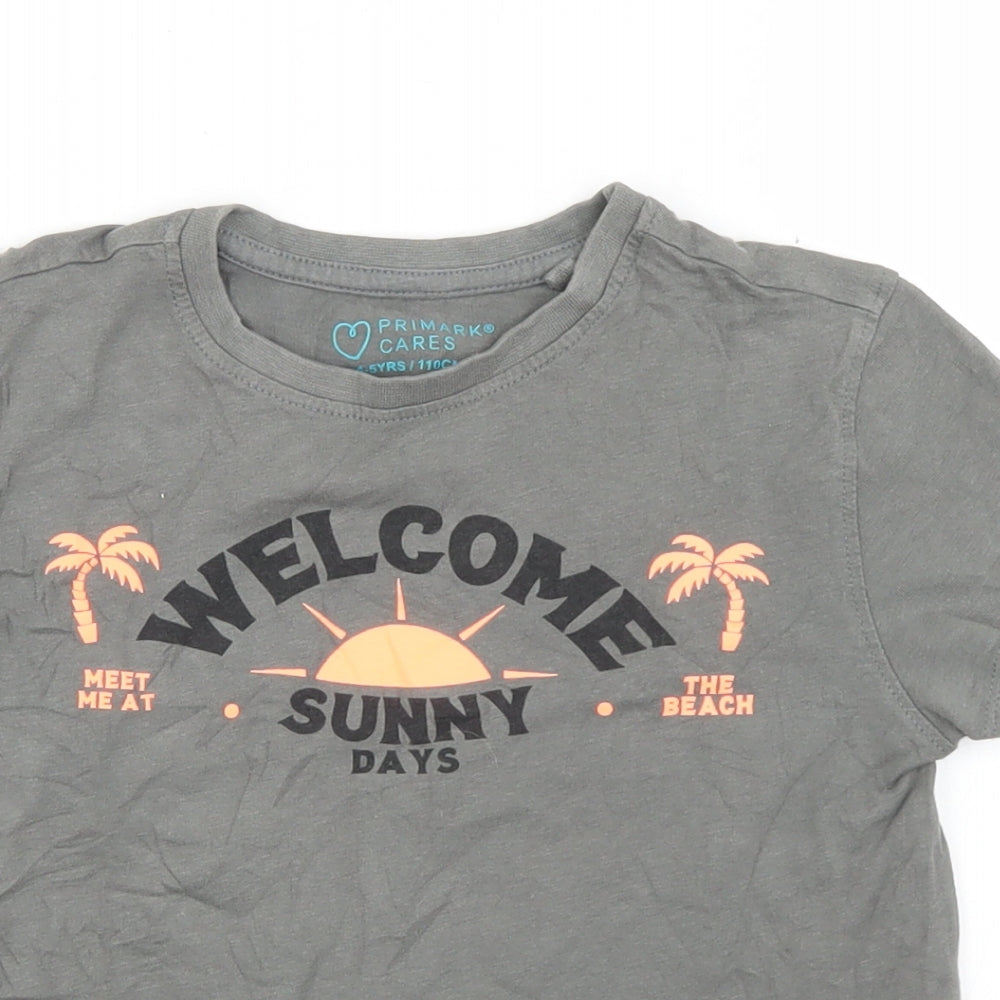 Primark Boys Grey  Cotton Basic T-Shirt Size 4-5 Years Crew Neck  - Welcome sunny Days