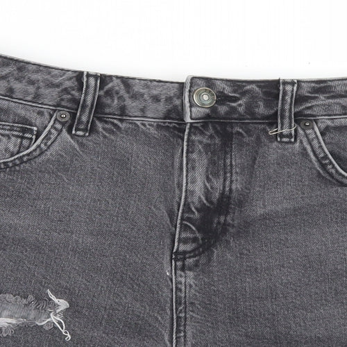 BDG Womens Grey  Cotton Hot Pants Shorts Size 28 in L3 in Regular Button
