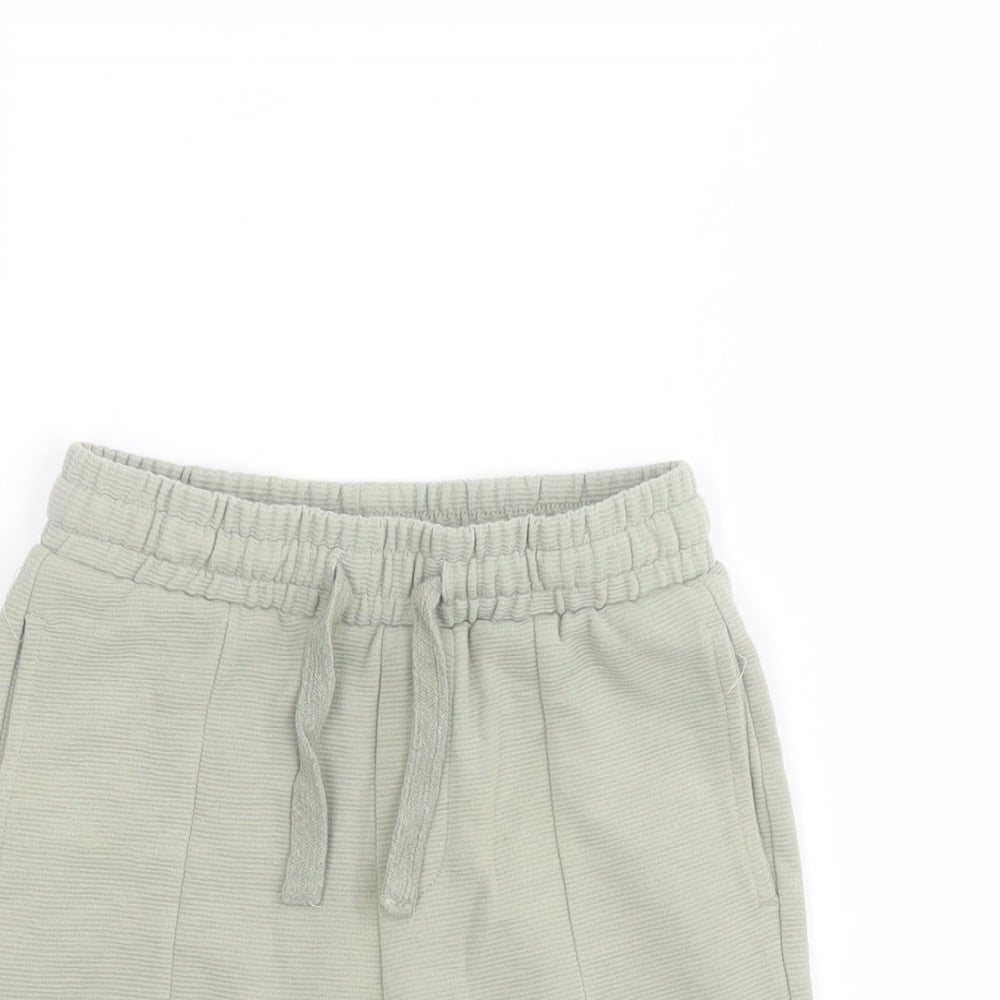 Matalan Boys Green  Cotton Sweat Shorts Size 5 Years  Regular Drawstring