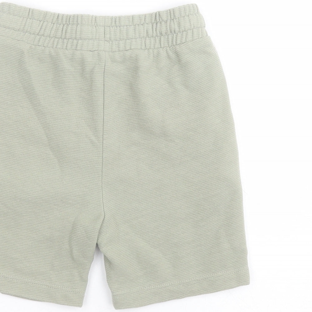 Matalan Boys Green  Cotton Sweat Shorts Size 5 Years  Regular Drawstring