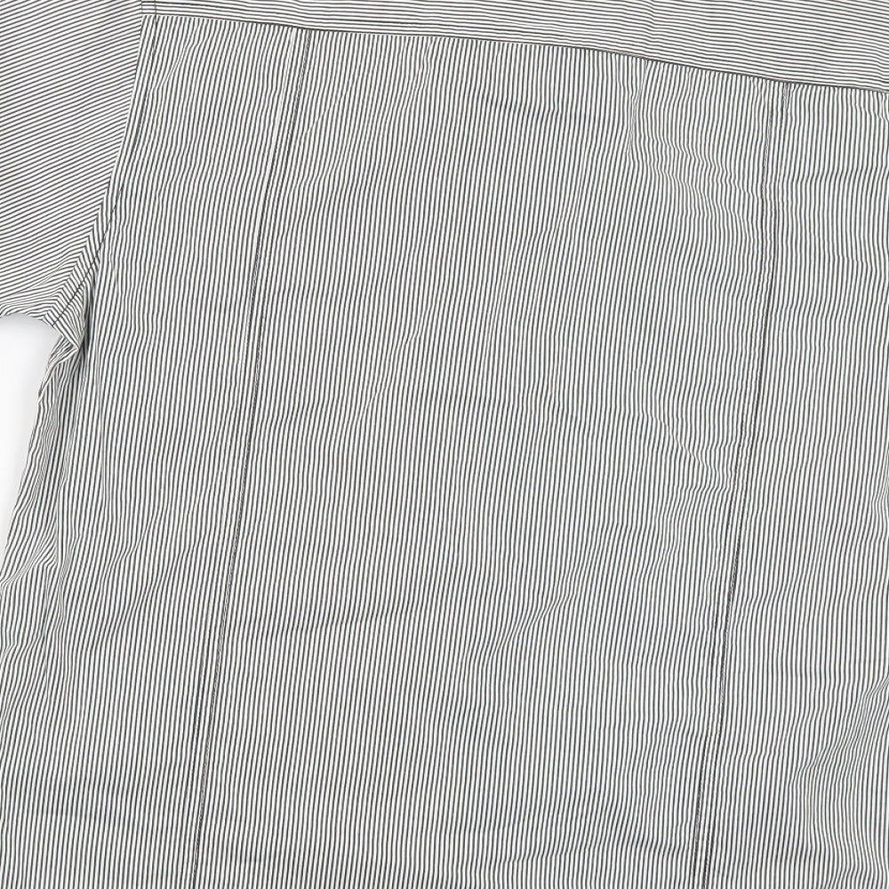 Urban Spirit Mens White Striped Cotton  Button-Up Size M Collared Button