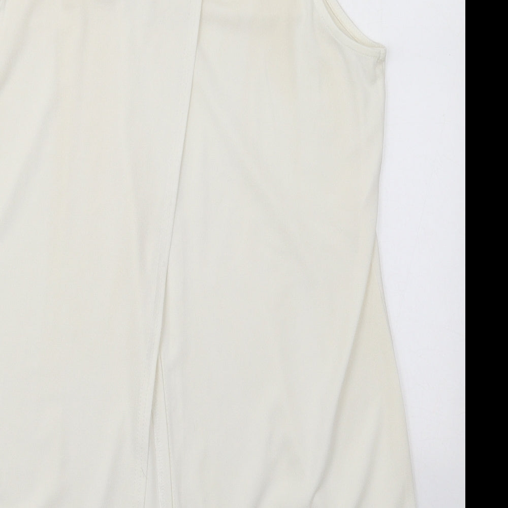 Preworn Womens Red  Polyester Basic Tank Size 12 V-Neck