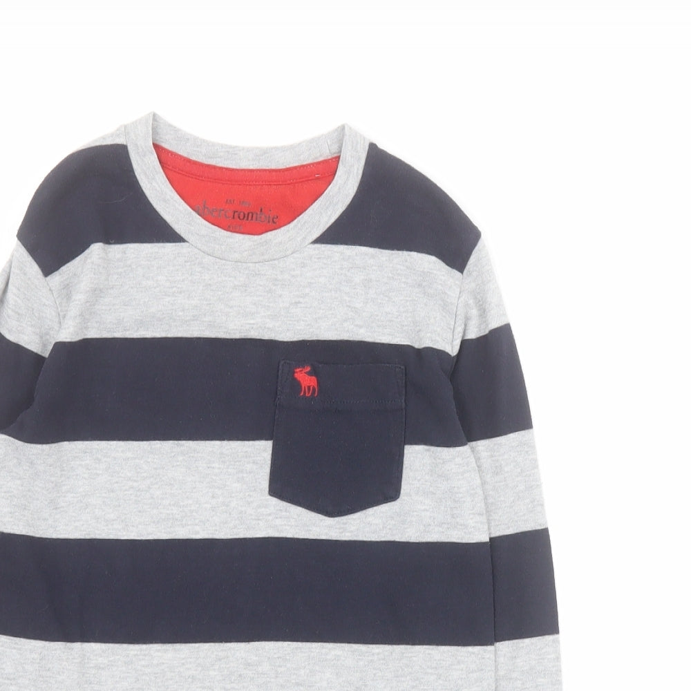 Abercrombie & Fitch Boys Grey Striped Cotton Pullover T-Shirt Size 5-6 Years Crew Neck Pullover