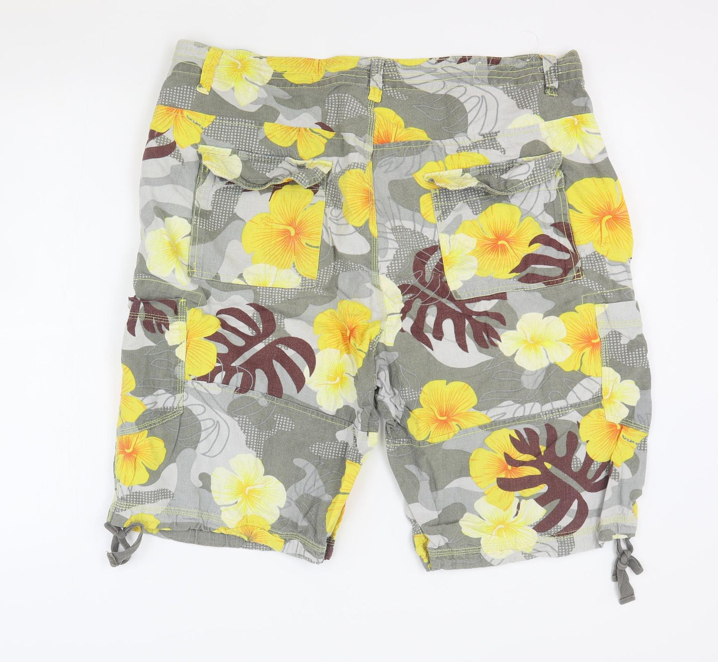 Primark Mens Grey Floral Linen Cargo Shorts Size 38 in L10 in Regular Zip