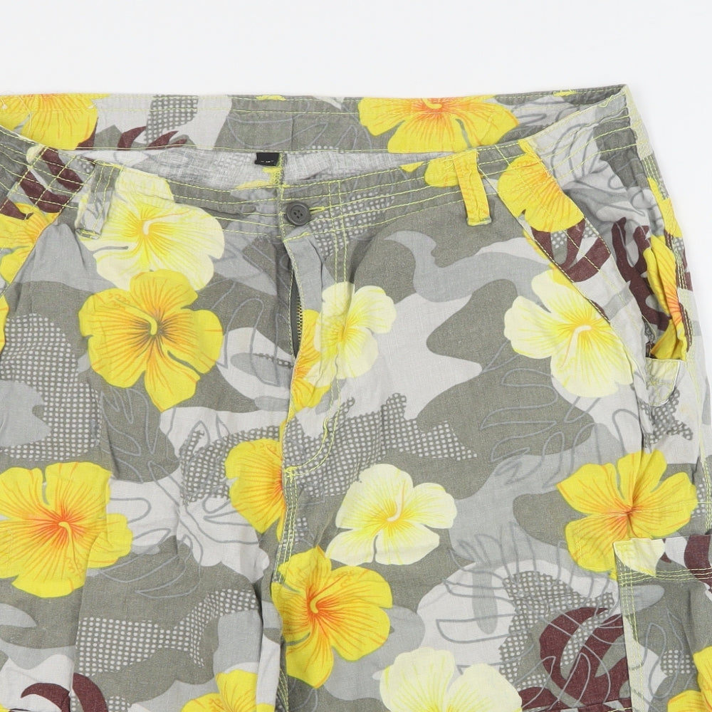 Primark Mens Grey Floral Linen Cargo Shorts Size 38 in L10 in Regular Zip
