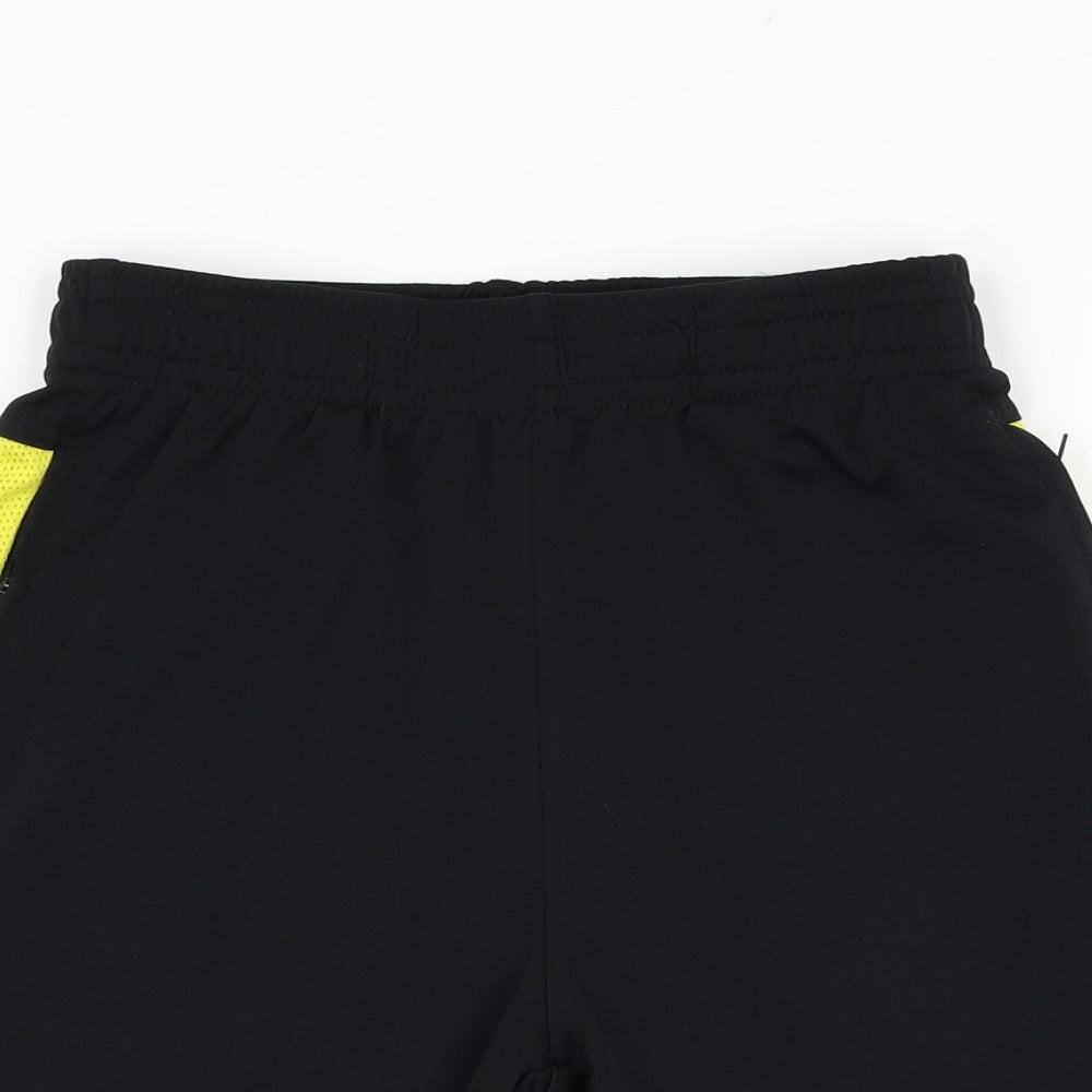 le coq sportif Boys Black  Polyester Sweat Shorts Size M  Regular