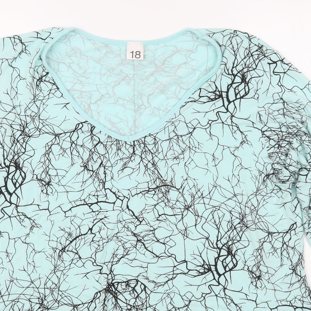 Preworn Womens Blue Geometric Viscose Basic T-Shirt Size 18 V-Neck