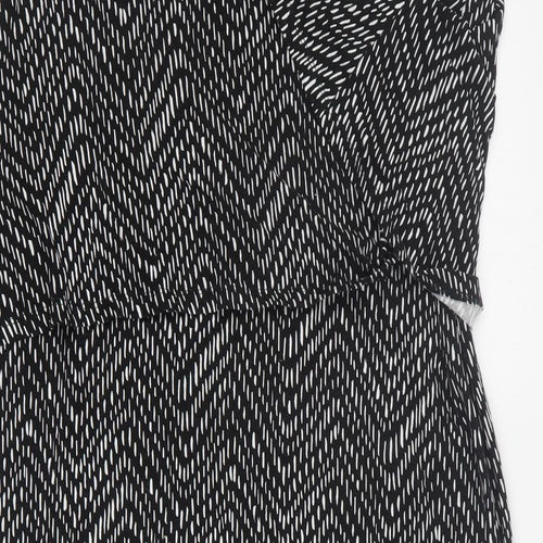 Target Womens Black Geometric Viscose A-Line  Size XL  V-Neck Pullover
