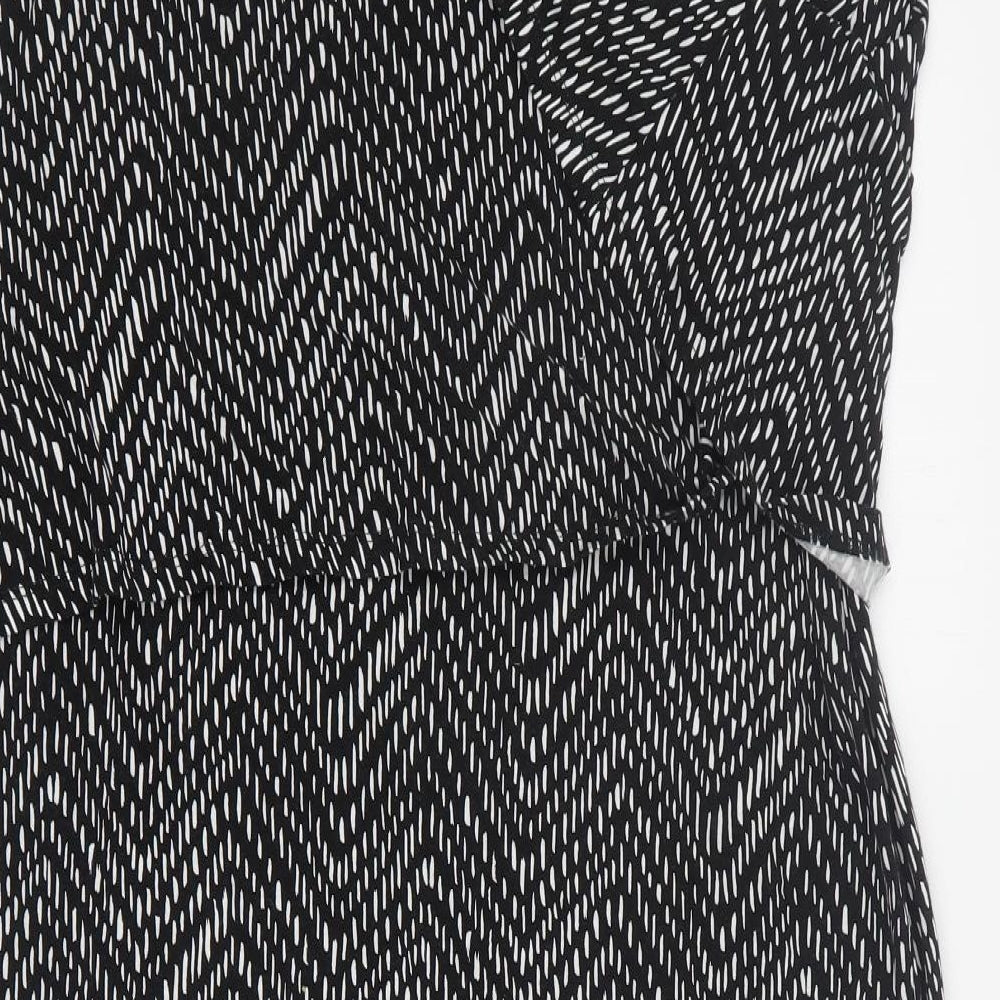 Target Womens Black Geometric Viscose A-Line  Size XL  V-Neck Pullover