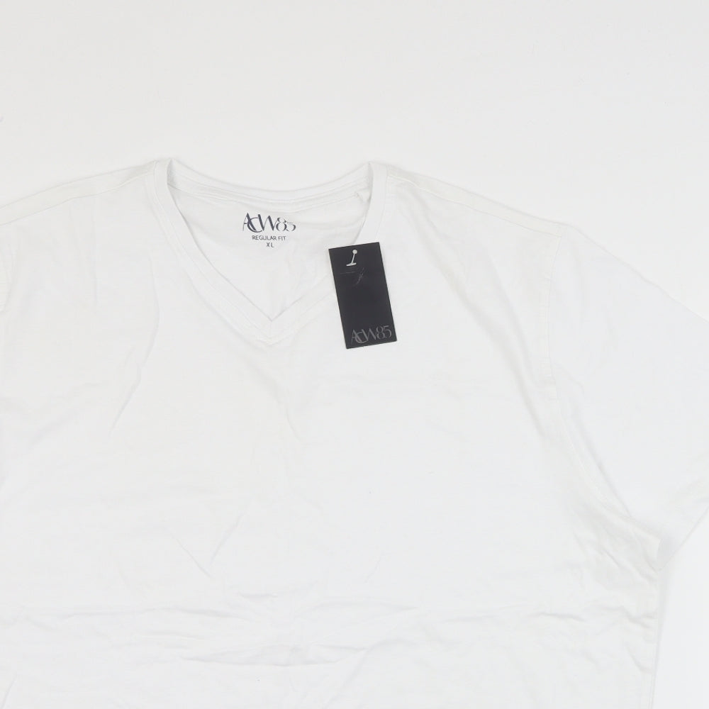 Matalan Mens White  Cotton  T-Shirt Size XL V-Neck