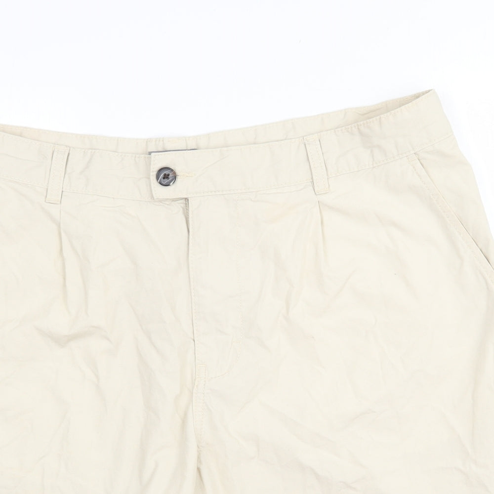George Mens Ivory  Cotton Bermuda Shorts Size 38 L8 in Regular Zip