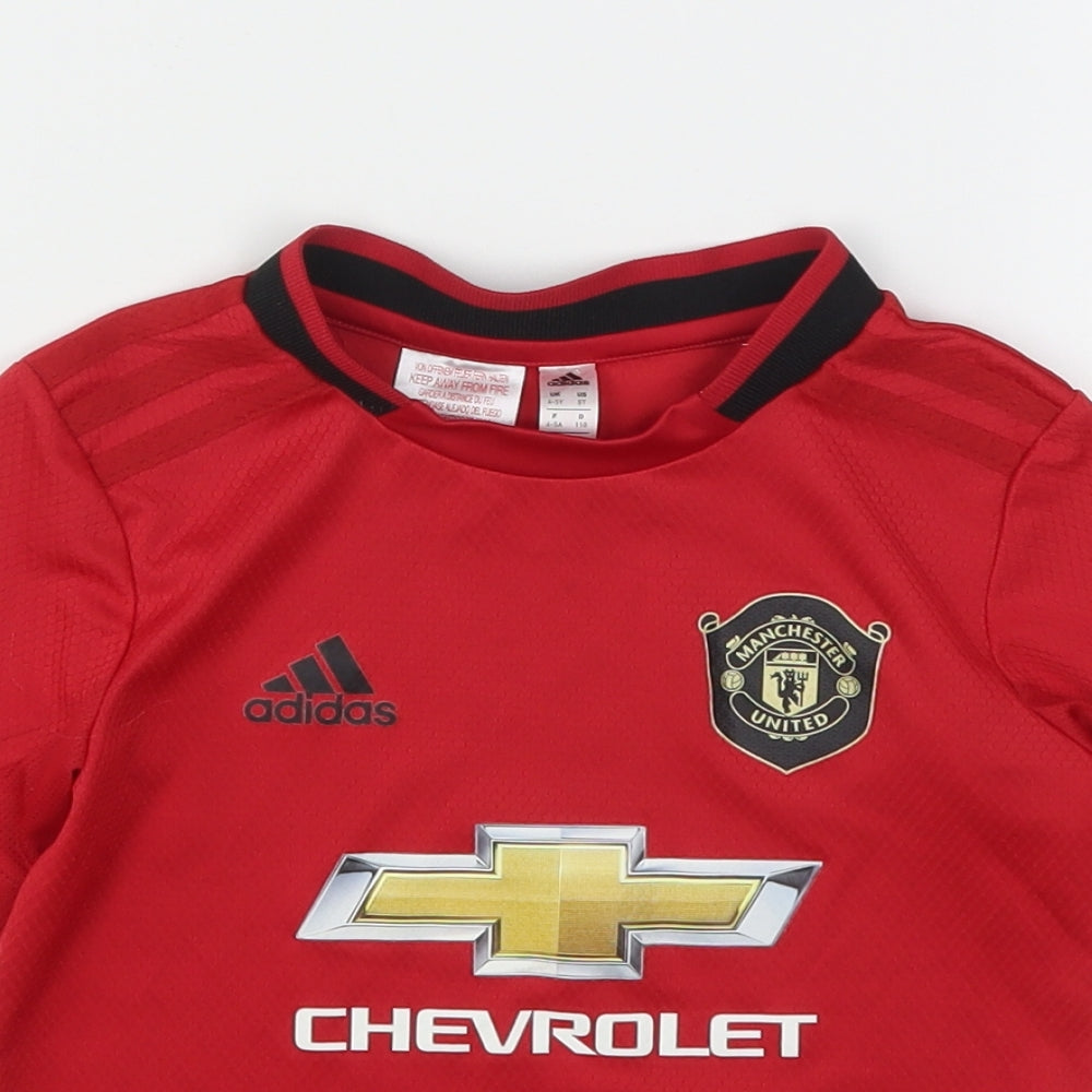 adidas Boys Red  Polyacrylate Fibre Basic T-Shirt Size 4-5 Years Round Neck  - Manchester United