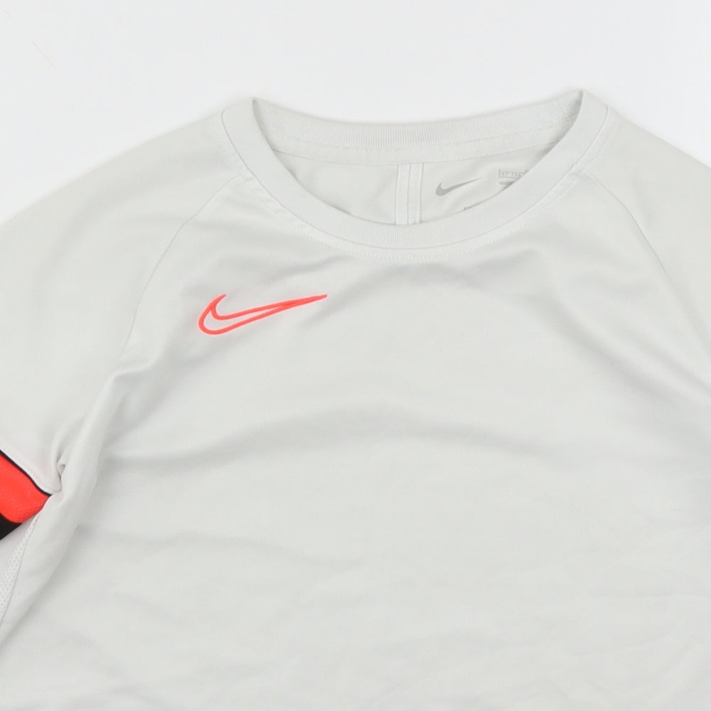 Nike Boys White  Polyester Basic T-Shirt Size 11-12 Years Round Neck
