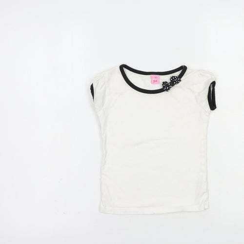 Adams Girls White  Cotton Basic T-Shirt Size 5 Years Boat Neck Pullover